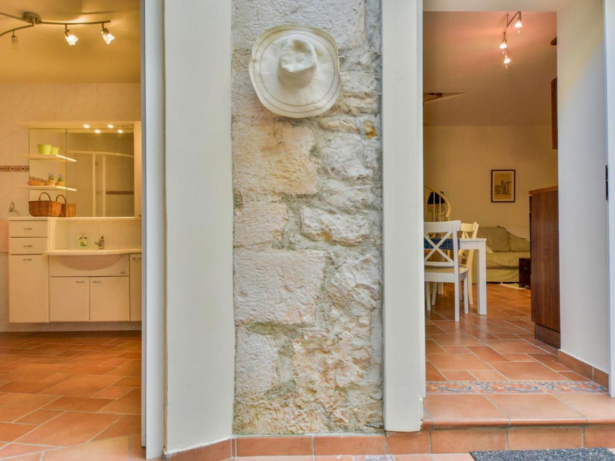 Holiday Home Mali Dvori By Interhome Дикло Экстерьер фото