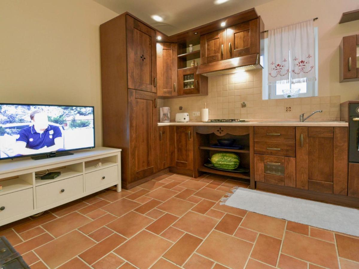 Holiday Home Mali Dvori By Interhome Дикло Экстерьер фото